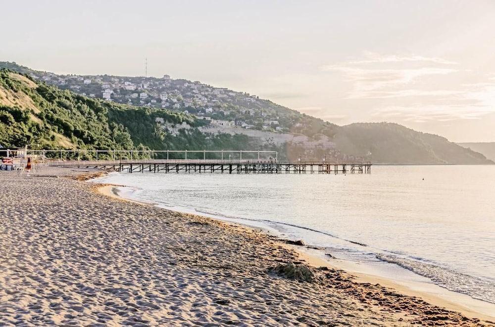 Hotel Orhidea Albena Eksteriør billede