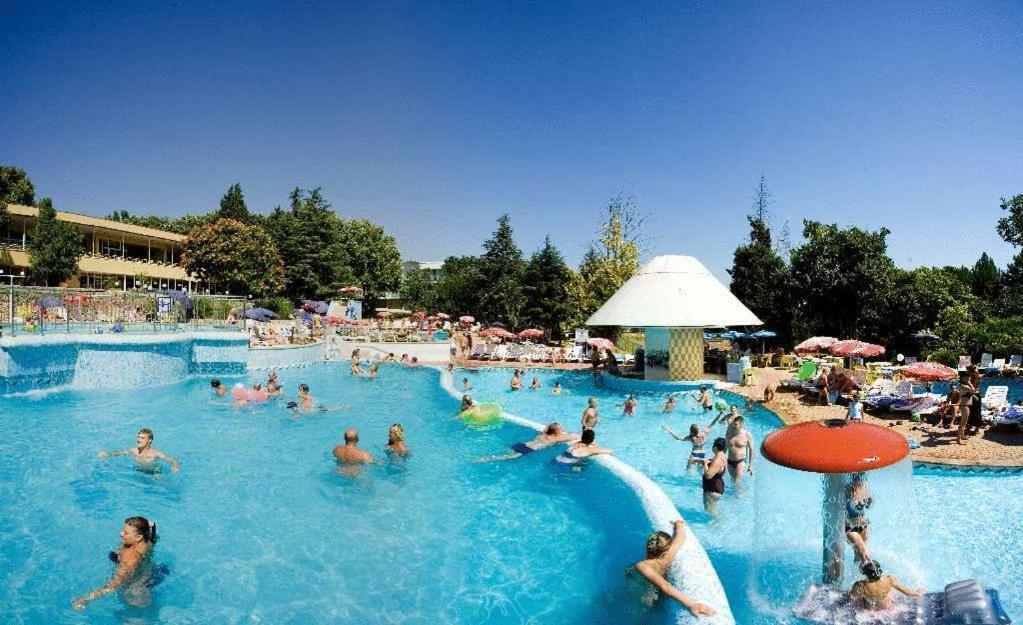 Hotel Orhidea Albena Eksteriør billede
